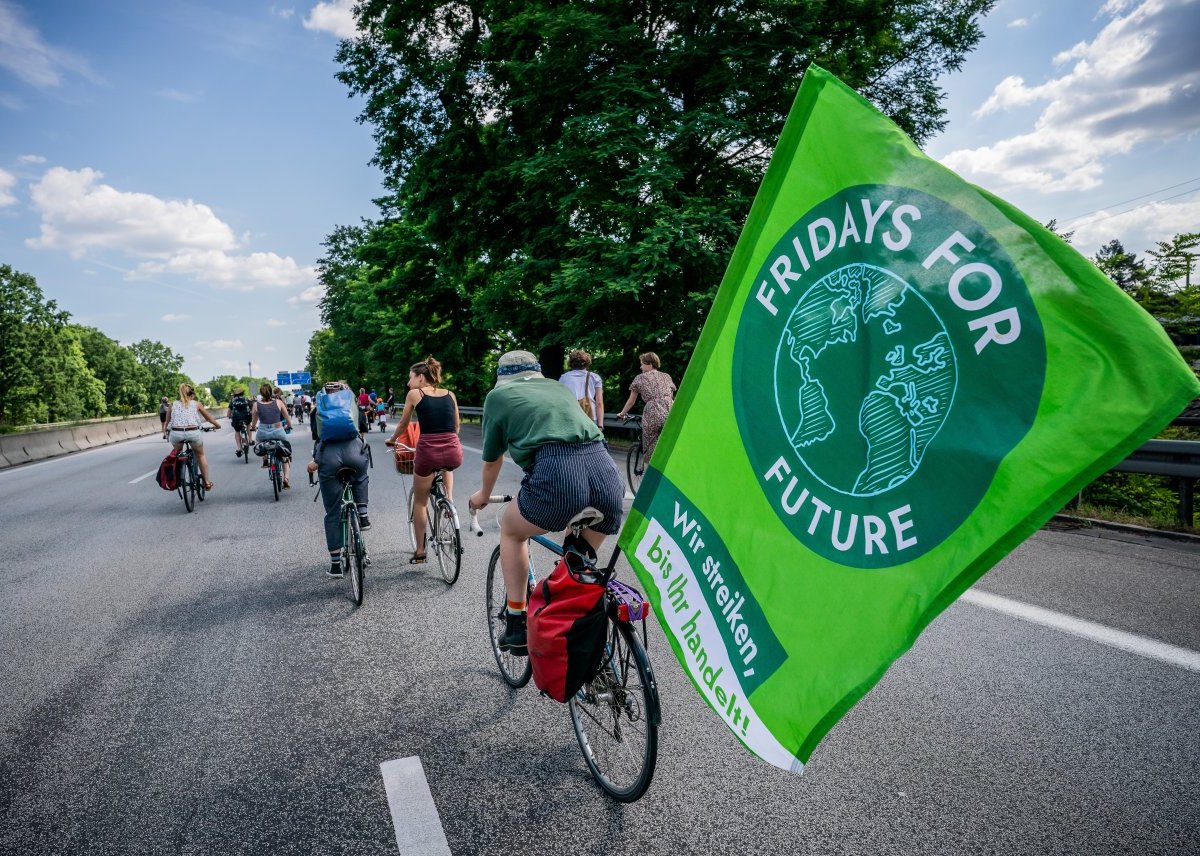 fridays for future autobahn demo a7 a2 hannover peine hildesheim gericht urteil