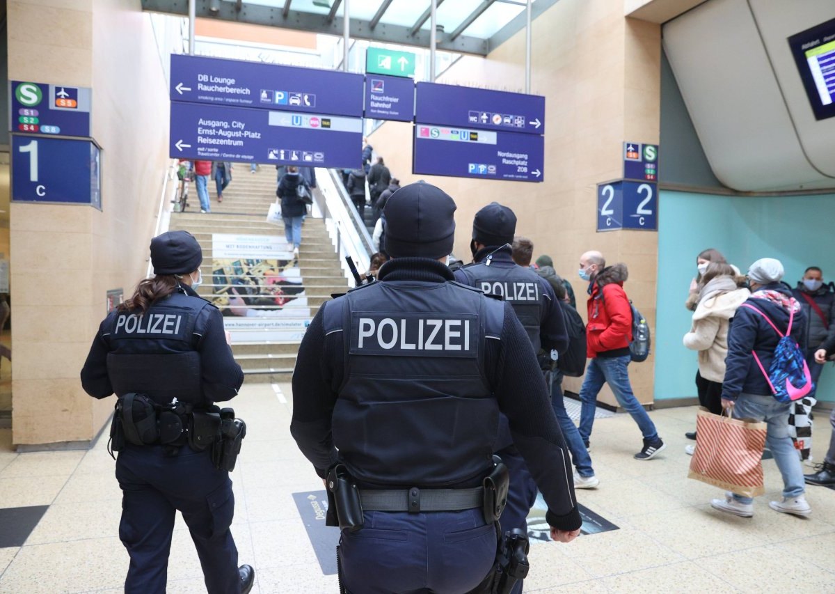 hauptbahnhof hannover.jpg