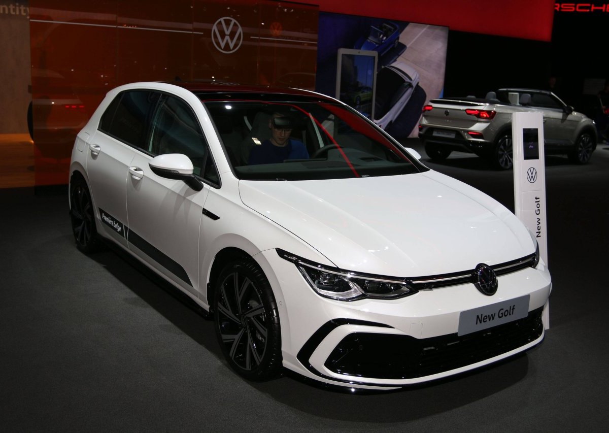 vw golf 8.jpg