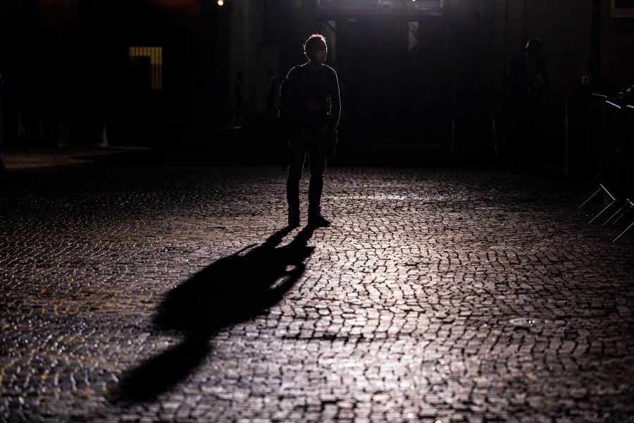 Ein Mann hat nachts in Braunschweig mysteriöse Geräusche gehört und sofort die Polizei gerufen. (Symbolbild)