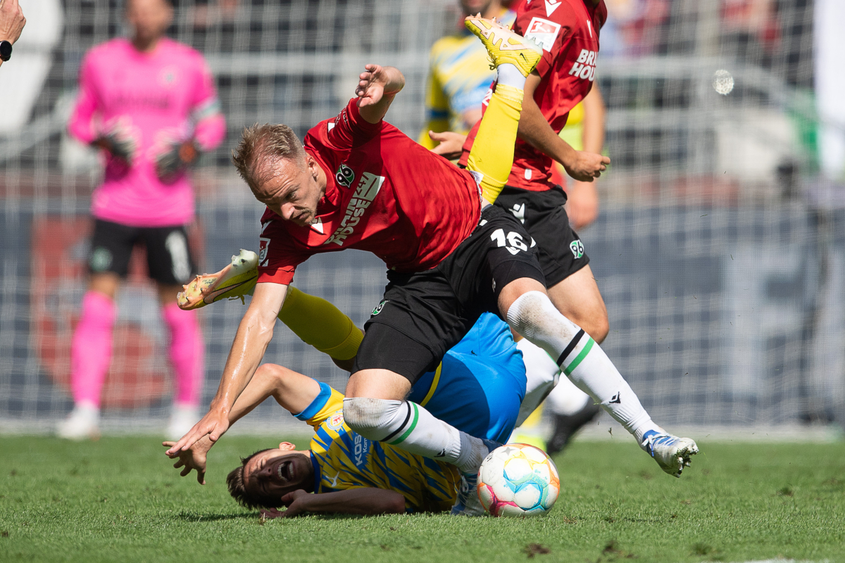 Eintracht Braunschweig: Bitterer Derby-Moment Tut Doppelt Weh - News38.de