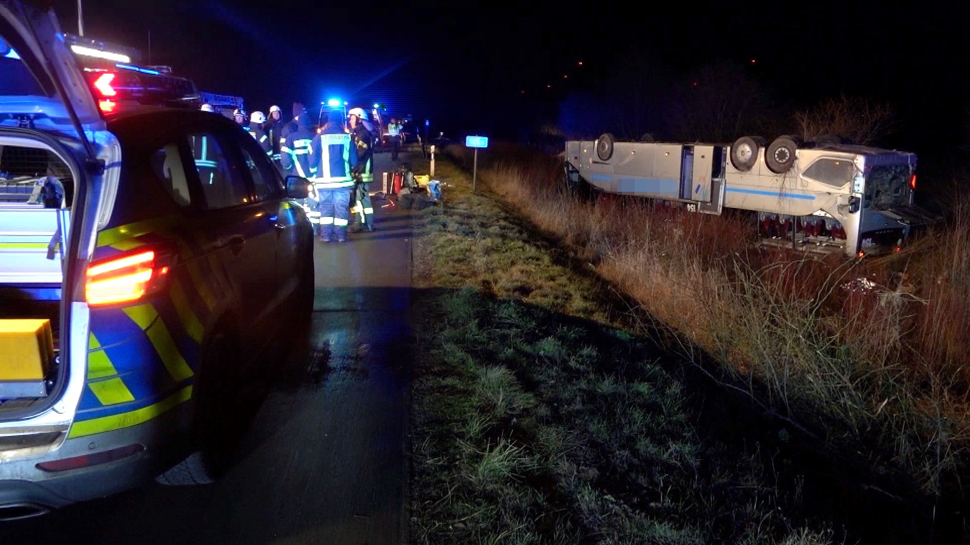 A2 Bei Helmstedt: Schwerer Unfall! Bus überschlägt Sich - News38.de