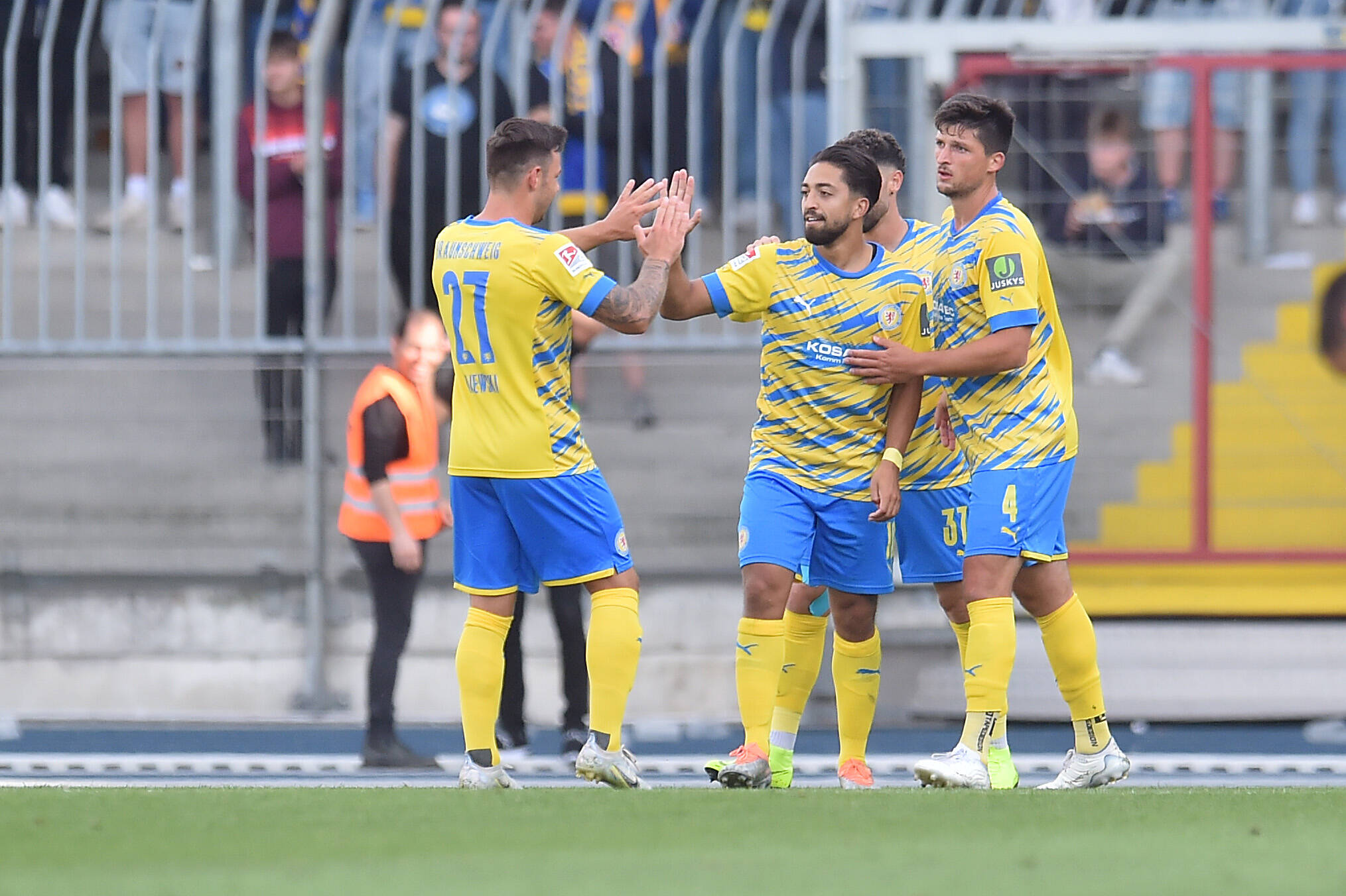 Eintracht Braunschweig Verkündet Hammer! "Klares Zeichen Setzen ...