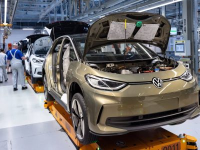 VW drosselt E-Auto-Produktion in Zwickau & Dresden 