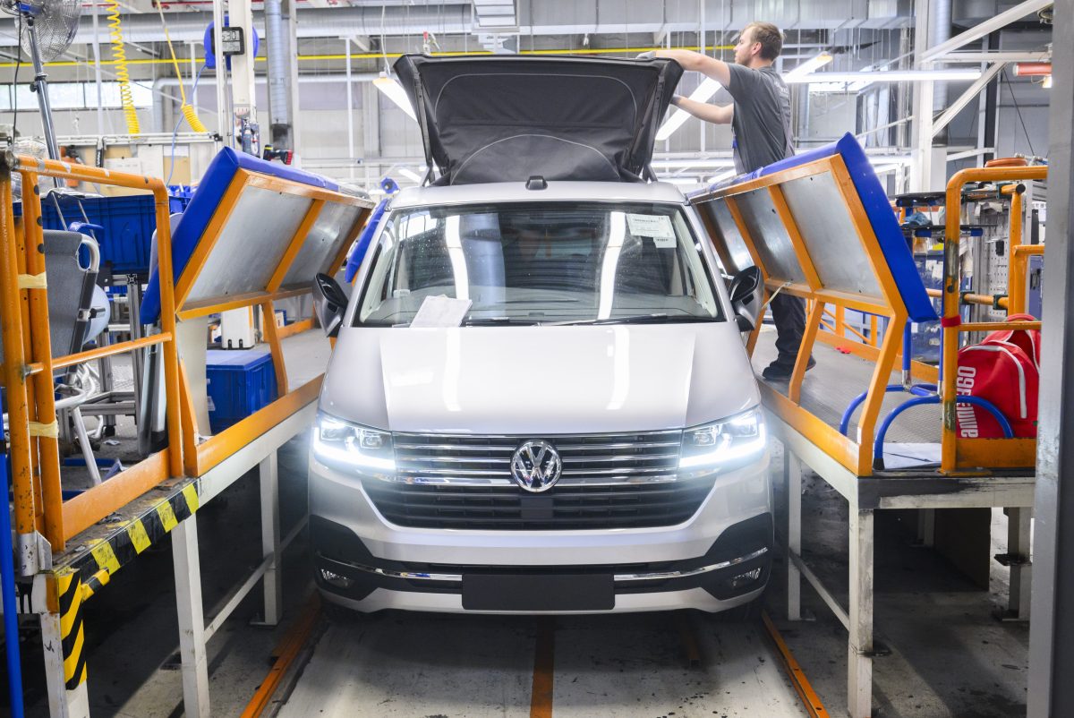 VW Nutzfahrzeuge streicht 900 Stellen in Hannover