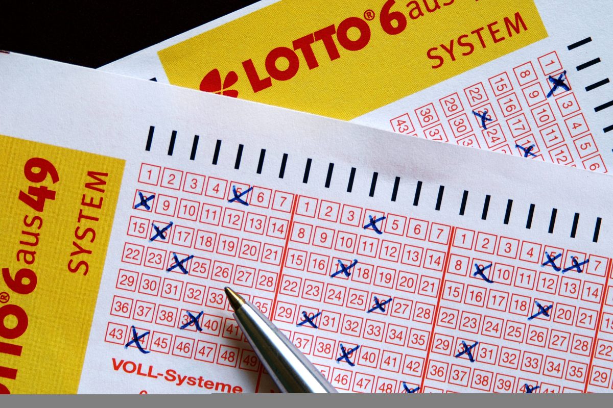 Lotto-in-Niedersachsen-Gleich-drei-Tipper-sahnen-fette-Gewinne-ab