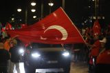 Müssten die Türken sich klarer von der Wolfsgruß-Geste distanzieren?