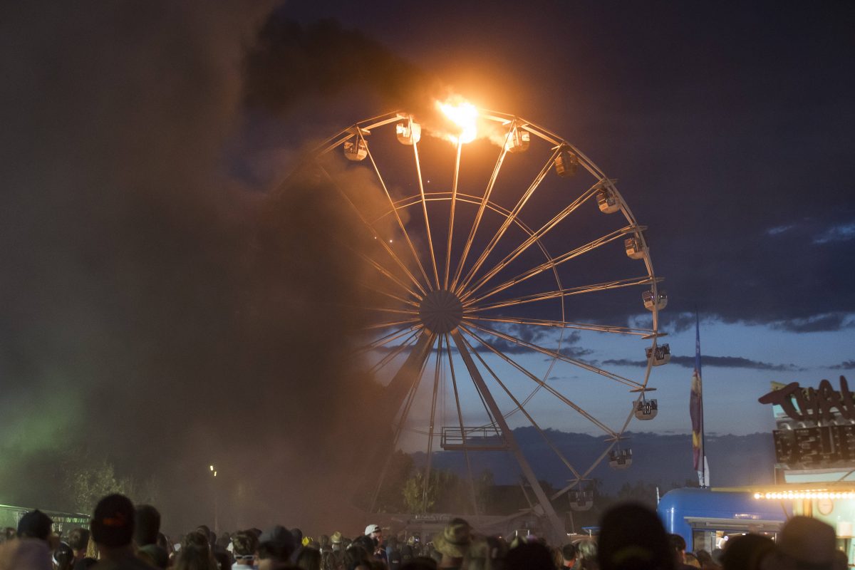 Braunschweiger Erlebt Riesenrad-Brand Auf Highfield Hautnah Mit - News38.de