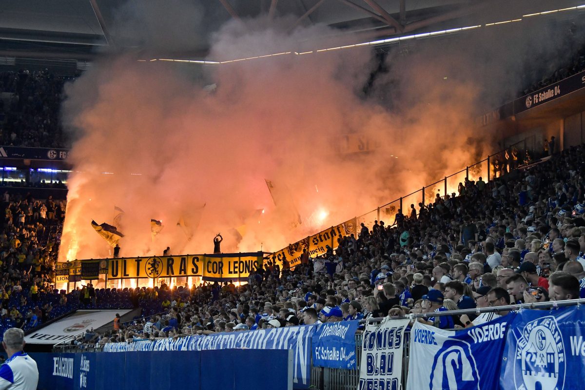 Eintracht Braunschweig: Pyro-Ärger auf Schalke! Feuerwehr entsetzt ...