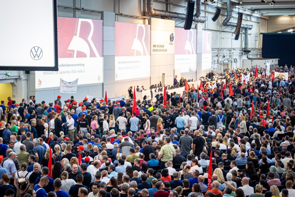 Rund 10.000 Mitarbeiter waren in Halle 11.