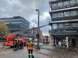 Auch die Drehleiter der Feuerwehr Braunschweig kam zum Einsatz.