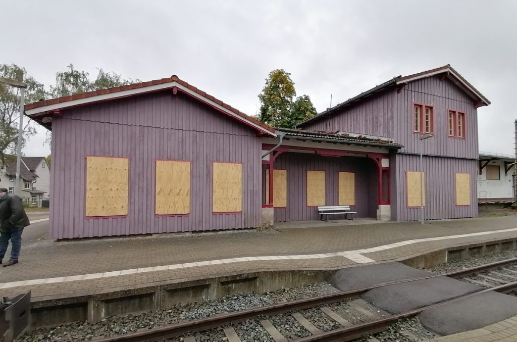 Das Gebäude des Bahnhofs Benneckenstein muss abgerissen werden.