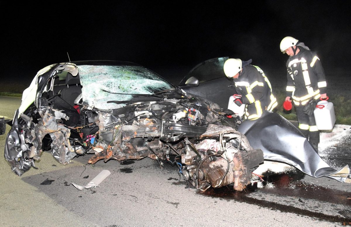 Die Rettungskräfte aus Wolfenbüttel mussten bei dem schlimmen Anblick vom Schlimmsten ausgehen.