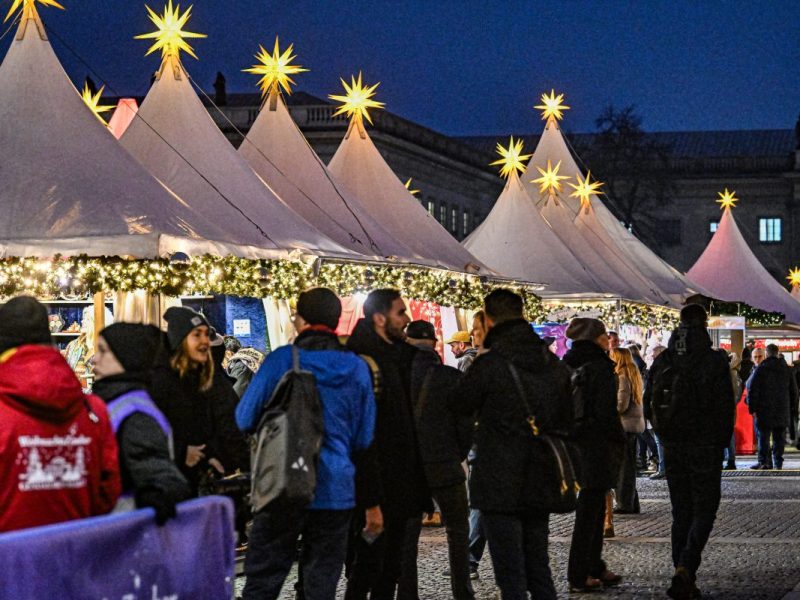 Gebühren-Hammer auf Weihnachtsmärkten – doch nicht immer müssen Besucher zahlen