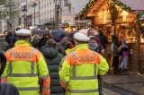 Ein Besuch auf dem Weihnachtsmarkt ging für eine Reisegruppe zunächst mächtig schief. (Symbolfoto)