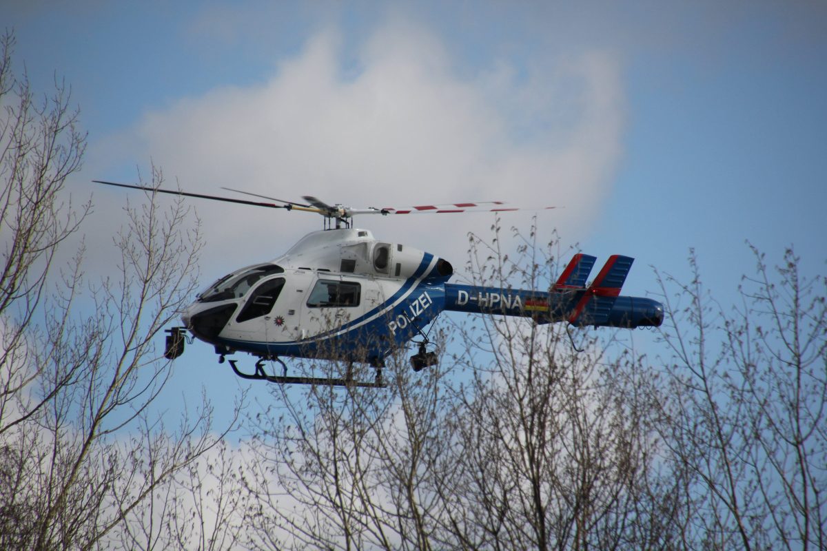 Auch ein Polizeihubschrauber war über Braunschweig im Einsatz.