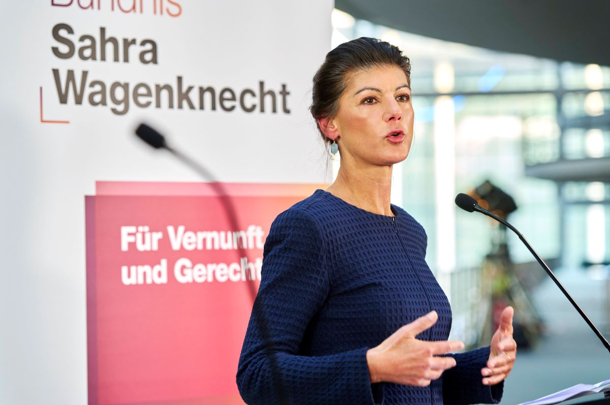 BSW-Chefin Sahra Wagenknecht und andere unterschreiben neuen Friedensappell.