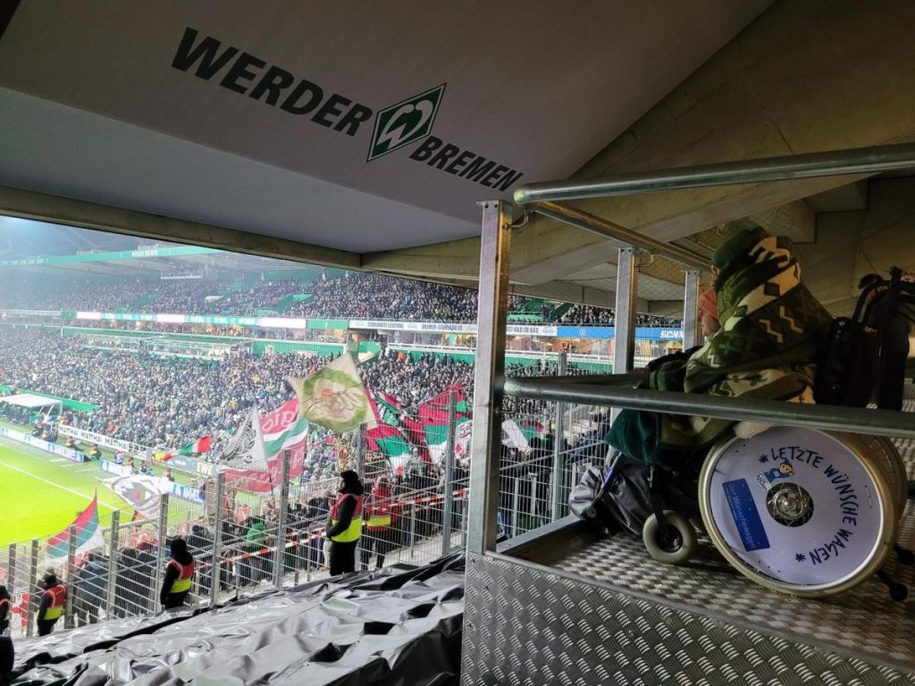 Es war bitterkalt im Stadion.