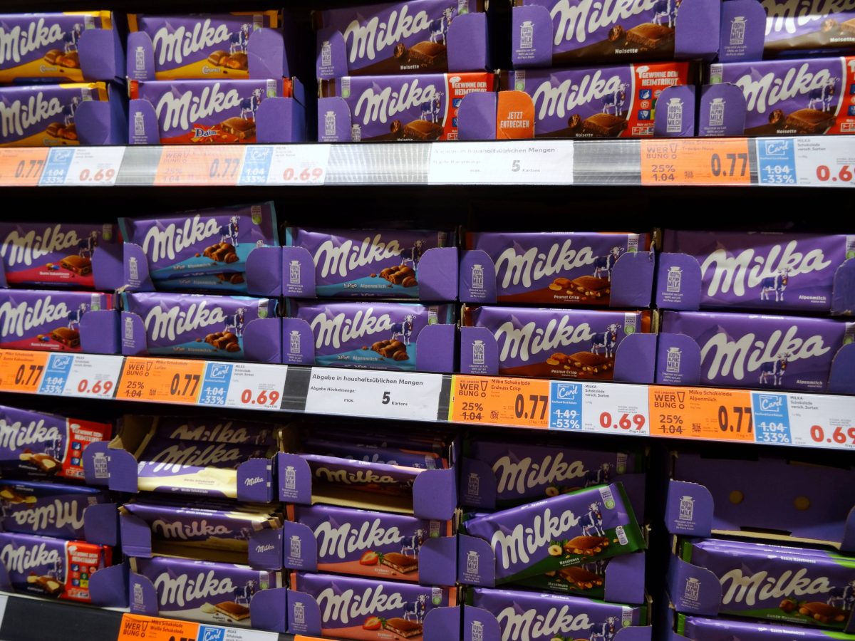 Die Milka-Schokolade bei Rewe, Kaufland und Co. kostet jetzt mehr. (Symbolfoto)